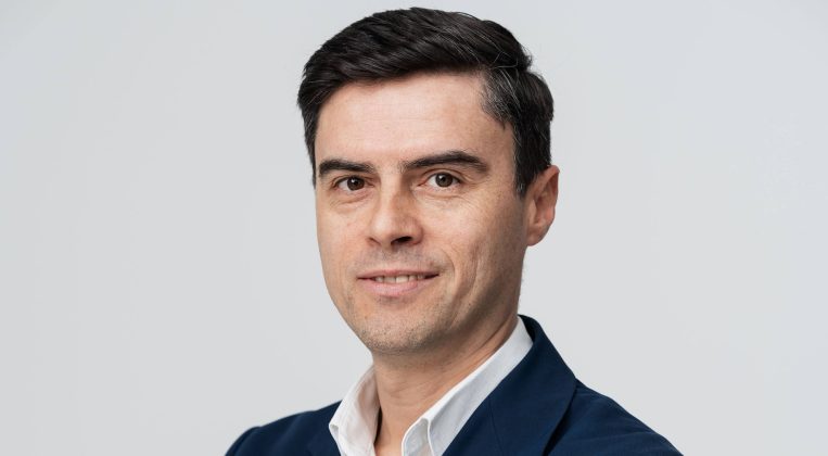 segmentul corporate ajunge la 20 din vanzarile evomag pe fondul cresterii proiectelor mari si a comenzilor integrate 699ec290cef9d