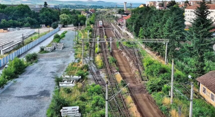 video cfr infrastructura brasov lucrari pentru eliminarea restrictiilor de viteza pe 76 km de cale ferata trebuie finalizate pana in august 699f064ab7964