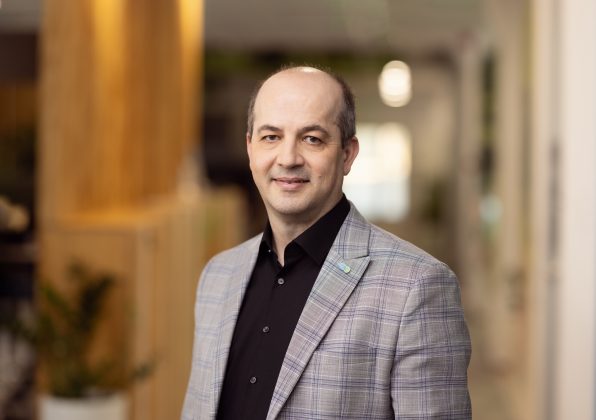 provident si metropolitan life isi prelungesc pentru cinci ani parteneriatul strategic o noua asigurare a fost lansata pe piata cu acest prilej 69c2bed4f3ef1