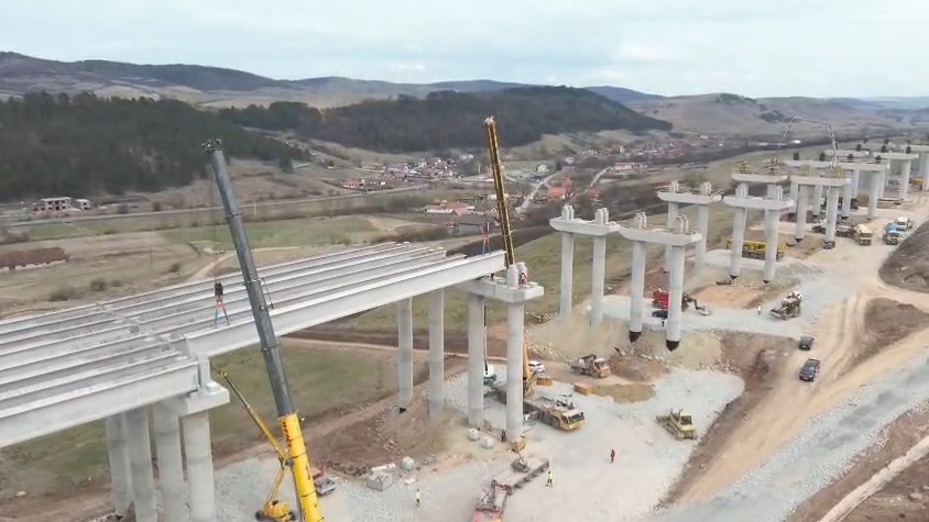 video autostrada transilvania turcii de la ozaltin au montat jumatate din grinzi la viaductul de 2 kilometri 69c4034402a87