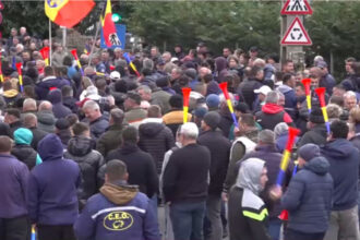 video probabil ne asteapta strainatatea minerii din gorj merg la bucuresti sa protesteze in fata guvernului fata de reducerea de personal 69c25347b81e8