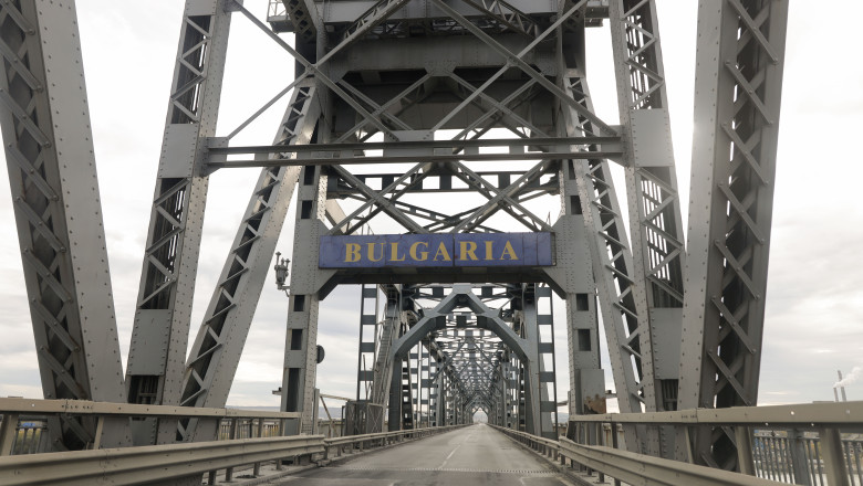 lucrarile de reparatie a podului giurgiu ruse au ajuns in etapa finala cand ar putea fi incheiate 69eb26220b4b4