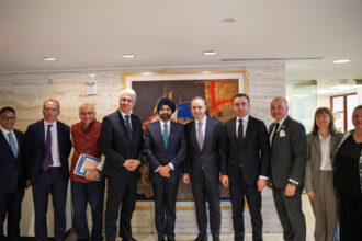 romania pasi spre investitii strategice la washington energie nucleara si infrastructura pe agenda bancii mondiale 69df56a9a5968