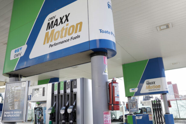 video guvernul analizeaza doua masuri pentru pretul carburantilor reducerea accizei sau contributia voluntara nazare decidem pana vineri 69cd04c7f2a5b