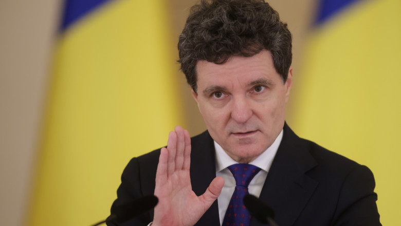 video lipsa educatiei financiare a dus la decizii nesanatoase nicusor dan avertizeaza traim un razboi informational 69e60590b304f