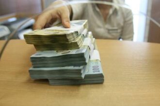 statul creste dobanzile pentru imprumuturile luate de la populatie fidelis de mai randamente mult peste banci la lei si euro 69fcb08c4221e