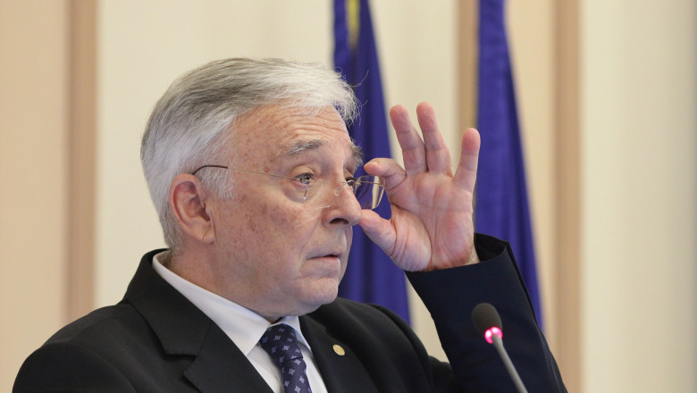 video mugur isarescu respinge acuzatiile privind un curs euro tinut artificial daca vindeam masiv valuta cum mai cresteau rezervele 6a0c3a05b1bd6