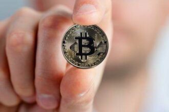 cnbc pariurile pe actiuni cripto se intensifica dupa prabusirea bitcoin sub 60 000 de dolari 6a28e6721d824